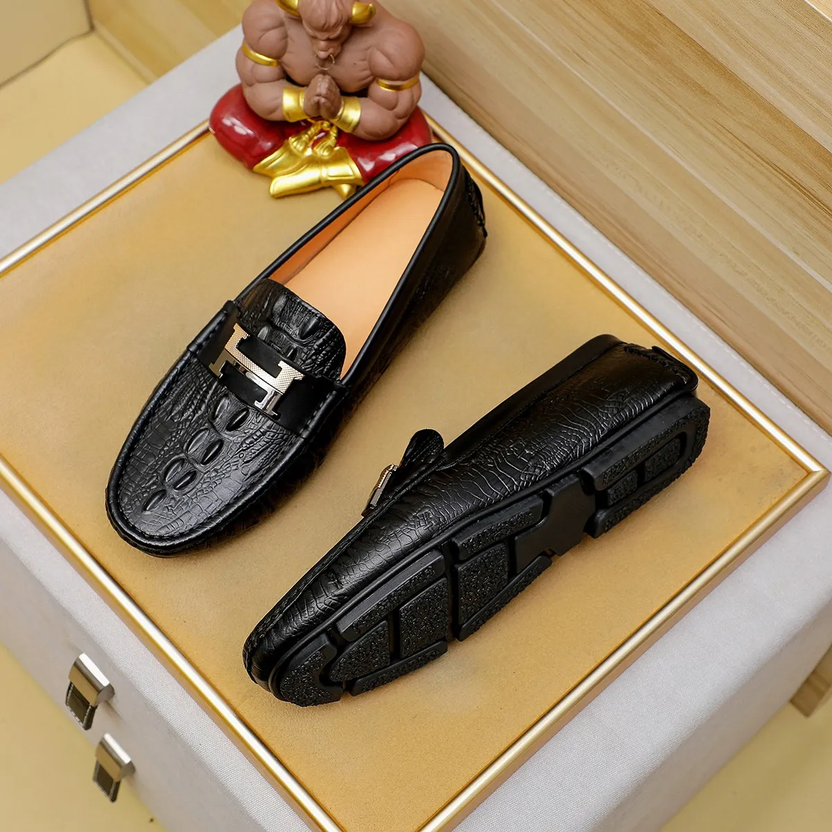 Men's shoes 💰360 🕷🕷【HERMES】The same style as Hermès counters🇨🇳Classic slip-on shoes 1:1 mold opening💯Original quality🍓Using imported first-layer cowhide🍅Pigskin lining🌶🌶Super high-end men's leather shoes🇨🇳Solid and stable Very special🍇 Color, optional! Code number 38-45……